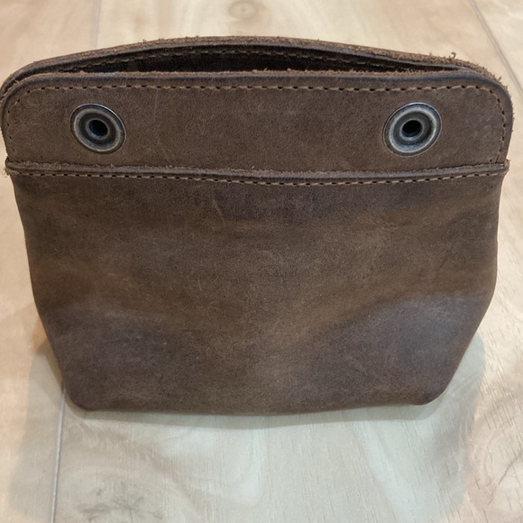 Leather snap pouch - Picture 6 of 11